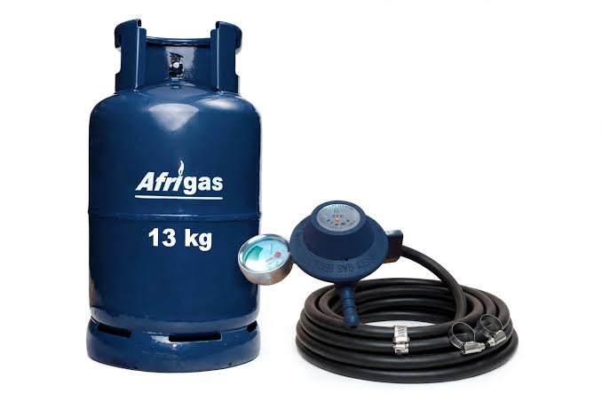 Complete new gas cylinder set with regulator and hose